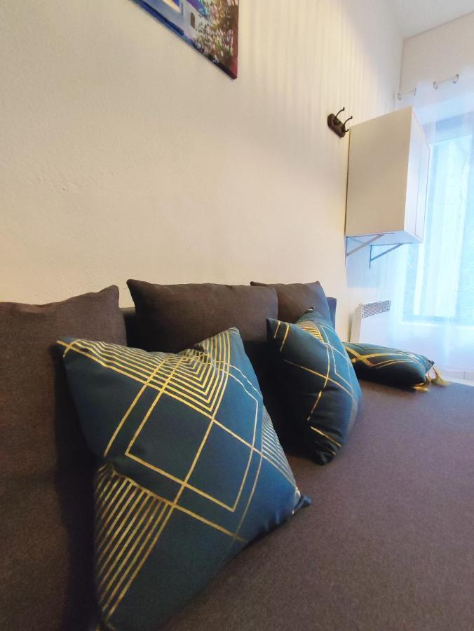 Appartement Cosy En Centre Centre-Ville . . . Nîmes Esterno foto